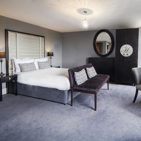 Poets House Hotel Ели Екстериор снимка
