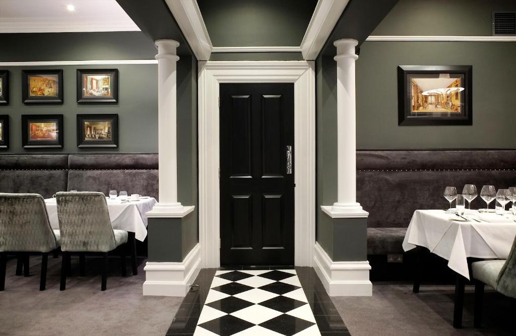 Poets House Hotel Ели Екстериор снимка