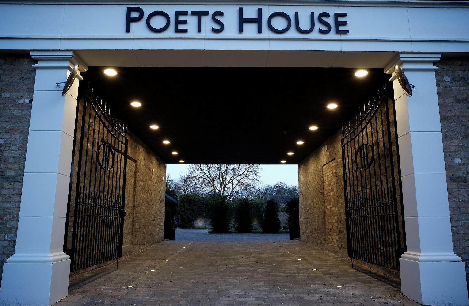 Poets House Hotel Ели Екстериор снимка