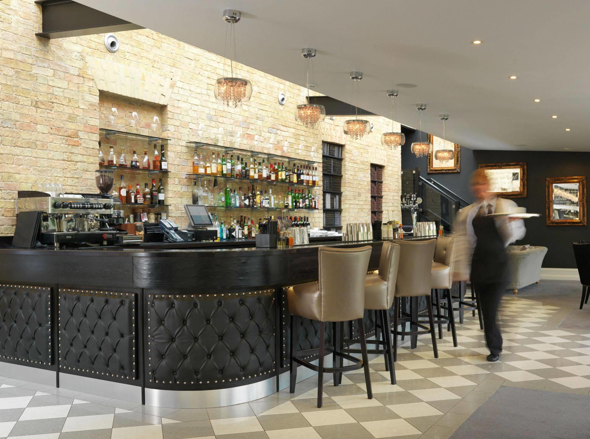 Poets House Hotel Ели Екстериор снимка