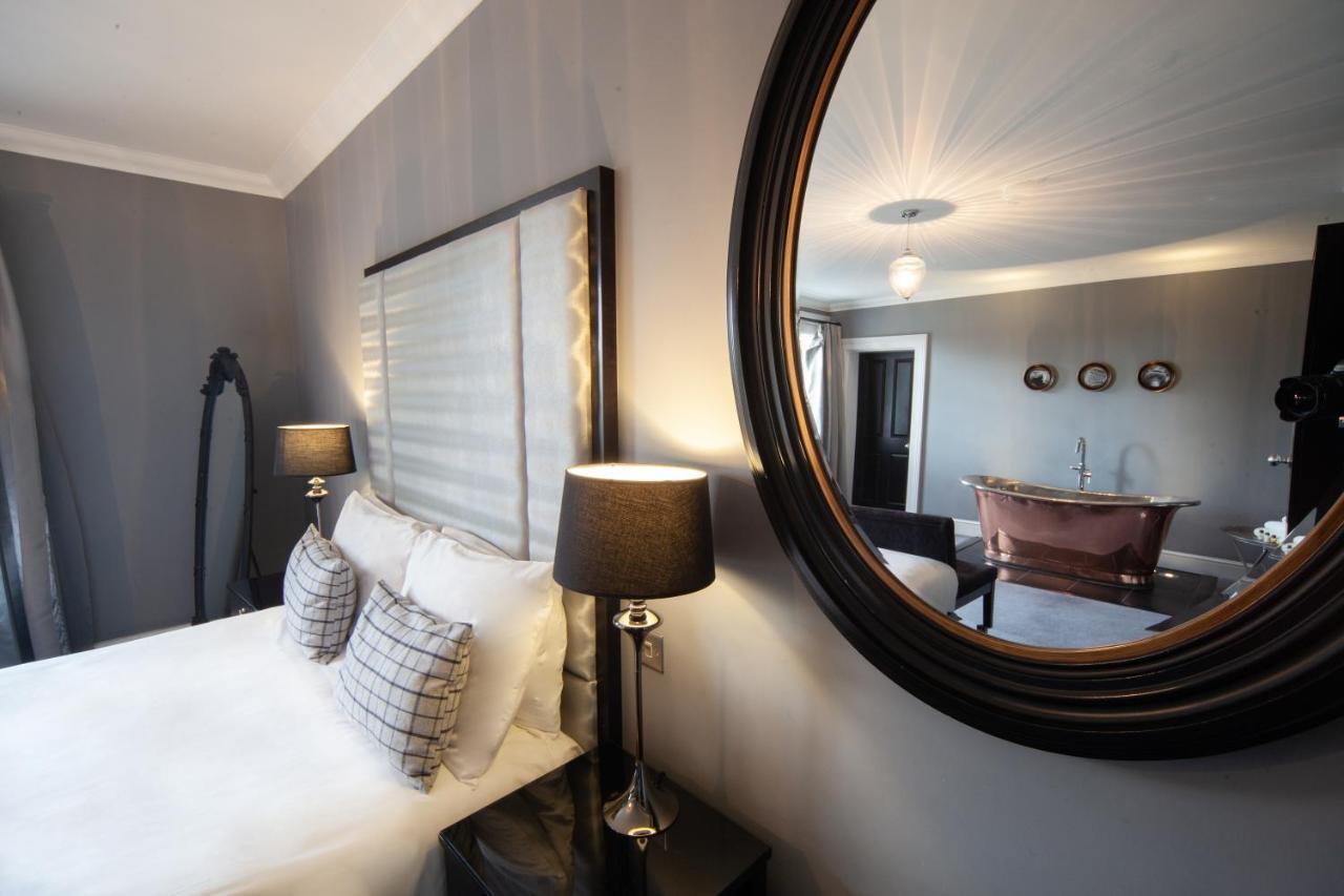 Poets House Hotel Ели Екстериор снимка